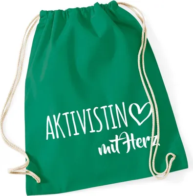 Produktbild von Huuraa Turnbeutel Aktivistin mit Herz 12 Liter Kelly Green Baumwolle Rucksack Geschenkidee