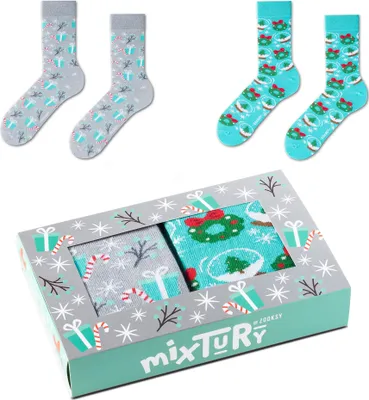 Produktbild von 2 Paar lange Herrensocken, Größe 41-46, Weihnachtssocken mit Geschenken und Mistel