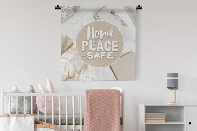 Produktbild von MuchoWow® Wandteppich Wandbehang Sprichwörter - 'Das Zuhause ist ein Ort der Sicherheit' - Zitate 90x90 cm Tapisserie Dekoration Wandtuch - Wandaufhänger