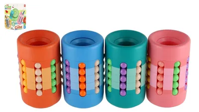 Produktbild von Puzzle-Turm/Stifthalter aus Kunststoff, 10 cm, 4 Farben, in einer Schachtel (7 x 11 x 6,5 cm)