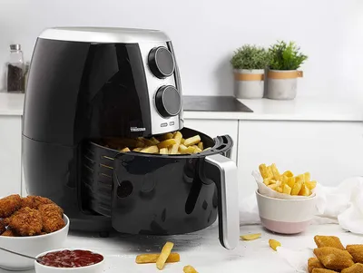 Produktbild von Tristar FR-6989 Heißluft-Fritteuse, 3,5 l, 80 °C, 200 °C, 30 min, Einzelbild, Schwarz, Silber
