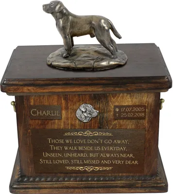 Produktbild von Labrador Retriever - Eine Urne für die Asche eines Hundes, eine Urne mit einer Statue, eine personalisierte Hundeurne von der Marke Art-Dog.