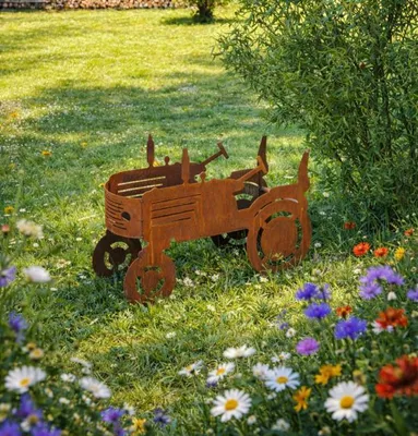 Produktbild von Traktor Modell Josef Handgefertigt 86 cm Länge, 60 cm Höhe, 30 cm Tiefe