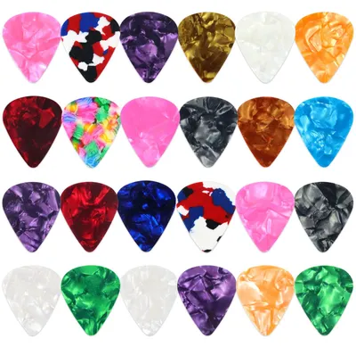 Productafbeelding van 24 stuks plectrums voor gitaar, 3 verschillende diktes