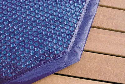 Produktbild von UBBINK achteckige Luftpolsterfolie für Holzpools 400x610 - Blau - 400 Mikron