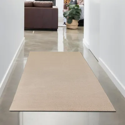Immagine prodotto di Tappeto moderno beige resistente e morbido con un'elegante lucentezza Dimensioni - 60 x 110 cm