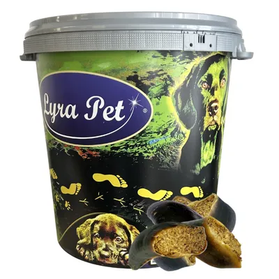 Produktbild von 15 Stk. Lyra Pet® Rinderhufe gefüllt mit Pansen und Leber ca. 1,8 kg in 30 L Tonne