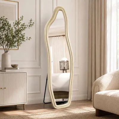 Image de Miroir mural corporel INONEFT, dimensions 140 x 45 cm. Miroir de pied asymétrique, à suspendre ou à fixer au mur, avec cadre en velours, idéal pour une chambre ou un couloir, couleur jaune, Image générée par une IA