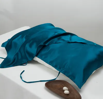 Produktbild von INF Kissenbezug aus 100 % Seide Navy blau