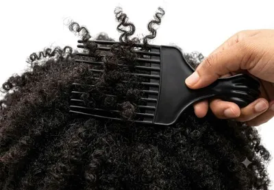 Productafbeelding van Set van 2 Afro-kammen met vuistontwerp en 12 brede tanden