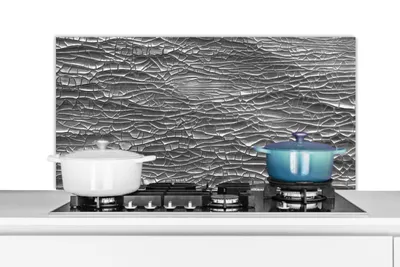 Obrázok produktu pre MuchoWow® Splashback Kuchyňa - Kuchynský backsplash - Ochrana steny pre sporák a drez Strieborná - abstraktná - textúra 100x50cm Alu-Dibond