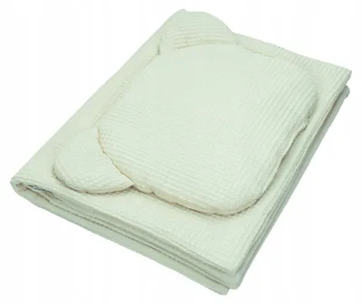 Produktbild von Kerstin Waffel-Babydecke 75x100 cm mit Kissen