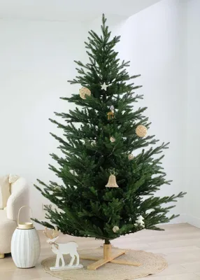 Knstliche Weihnachtsbume 210 cm gnstig online kaufen | Kaufland.de