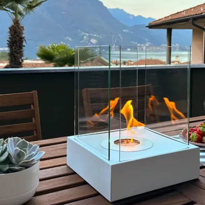 Produktbild von BIOKAMIN Freistehender Bioethanol Kamin 33 x 26 cm | Kompakter und moderner Ethanol-Kamin für stilvolle Wohnraumdekoration | Hause, Garten (Weiß)