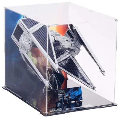 Zdjęcie produktu dla Czarna szklana witryna z nadrukowanym panelem tylnym, przeznaczona do zestawu LEGO® 75382 Star Wars – TIE Interceptor™