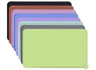 Produktbild von Silikonisches Tischmat für Hunde und Katzen, Antirutsch-Tierfuttermat, Wasserdichtes Hunde- und Katzenfuttermat für Futternapf und Wasserplatz, 53 x 37 cm, Grün