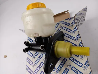 Productafbeelding van Originele NISSAN hoofdremcilinder, onderdeelnummer 460109C103