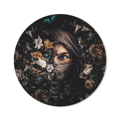 Produktbild von MuchoWow® Mauspad Mousepad Frau - Luxus - Blumen - Schmetterling - Porträt 40x40 cm - Mousepads - Maus Mat - Pad - Mausunterlage - Schreibtisch Accessoires
