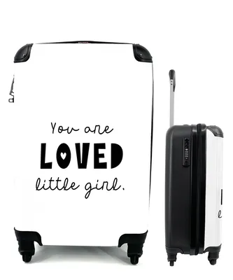 Produktbild von MuchoWow® Koffer Handgepäck Trolley Rollkoffer Kleine Reisekoffer mit 4 Rollen - Zitate - Sprichwörter - Du bist geliebtes kleines Mädchen - Kinder - Liebe - Cabin Size < 55x40x23 cm & 55x40x20 cm - Kinderkoffer - Kabinenkoffer - Boardgepäck - Reise-Box - Reisekoffer - Reisegepäck - Koffer mit Bild - Trolley für Kinder