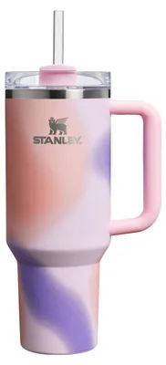Produktbild von STANLEY 1913 Quencher H2.0 FlowState Trinkbecher 1.2L - Rose Petal Motion