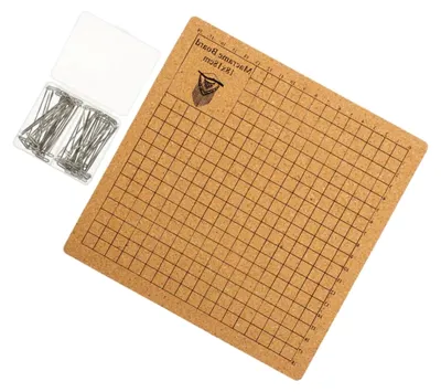 Produktbild von Korkbrett Für Makramee-projekte Leicht Und Geräumig Zum Knüpfen Von Halsketten Armbändern Und Anhängern Inklusive Messgitter Und Stecknadeln