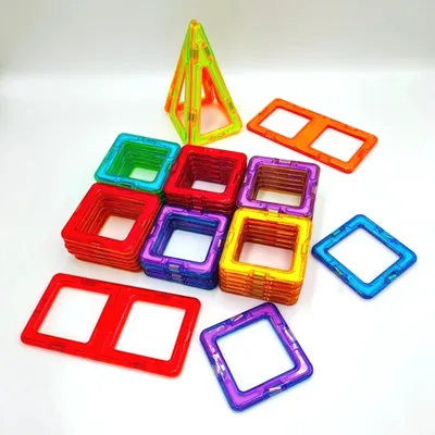 Zdjęcie produktu dla Magical Magnet – klocki magnetyczne – 168 elementów (elementy o długości 4–23 cm, 30 instrukcji w formacie A5, tworzywo sztuczne z magnesami neodymowymi) – kreatywna zabawka edukacyjna STEM dla dzieci w wieku od 3–4 lat,