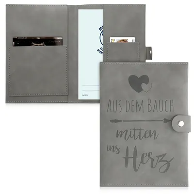 Produktbild von kwmobile Mutterpasshülle aus Kunstleder in Nubuklederoptik - Hülle für deutschen Mutterpass mit extra Fächern - Cover Mitten ins Herz Grau