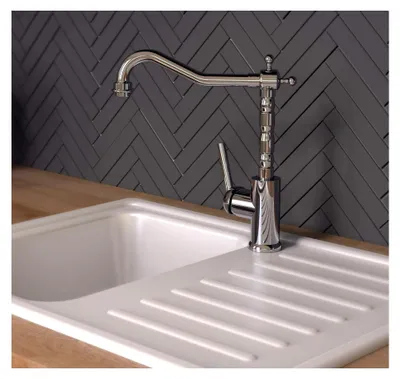 Produktbild von Spültischarmatur im Retro-Stil, Wasserhahn für die Küche mit Energiesparfunktion, 360° schwenkbarer Auslauf, geeignet für Doppelspülbecken, Chrom
