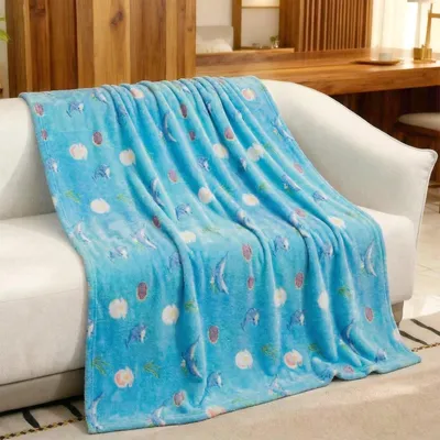 Produktbild von Kinder-Kuscheldecke flanell, 130 x 150 cm, Dinosaurier und Einhorn, leuchtet im Dunkeln, für Kinderzimmer