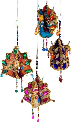 Produktbild von Mobile, Farbenfroher Dekovogel aus Indien - Pfau, Mehrfarbig, 30*9*9 cm, Traumfänger, Mobiles