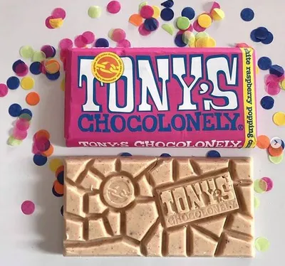 Produktbild von Tony´s Chocolonely - Weiße Schokolade mit Himbeer und Knisterzucker, 180 g