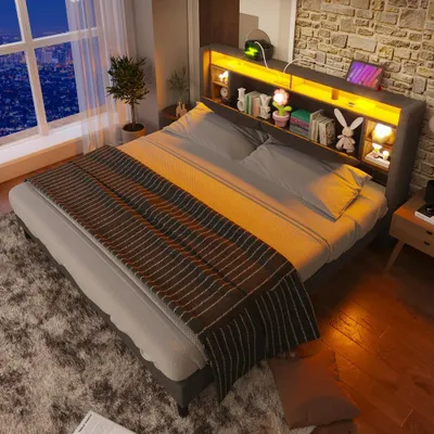 Immagine prodotto di Letto imbottito 140x200 cm con testiera contenitore, porta USB e illuminazione a LED, struttura del letto con rete a doghe in legno, rivestita in tessuto grigio