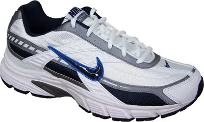 A single Nike running shoe is shown from a side angle against a white background.