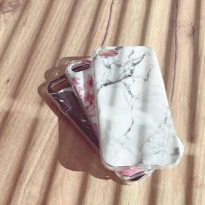 Obrázek produktu pro Silikonový Mramorový kryt na Samsung Galaxy S22 - bílý