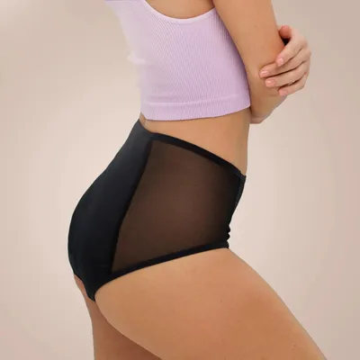 Zdjęcie produktu dla Weekiss Sexy Highwaist majtki menstruacyjne, bielizna menstruacyjna, majtki na okres, Rozmiar: XL (42); Zniżki ilościowe: bez; Kolor: Czarny