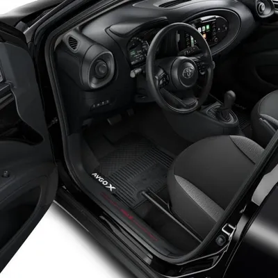 Immagine prodotto di TOYOTA Aygo X Set tappetini in gomma neri PW210-0H016 OE