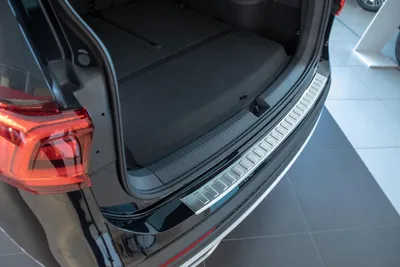 Produktbild von Ladekantenschutz und Einstiegsleisten passend für Seat Tarraco ab Bj. 2018-2024, Farbe:Silber