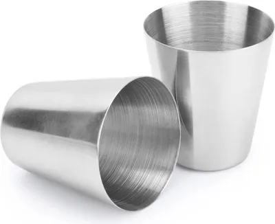 Produktbild von Famanu Edelstahl Schnapsgläser, 16er Set, Stapelbare Trinkbecher, Tragbare Flachmann Tassen