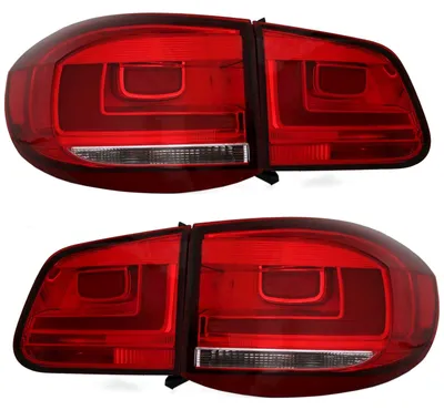Zdjęcie produktu dla Reflektory tylne typu "facelift" w kolorze wiśniowym do VW Tiguan 5N (2007-2011), z listwą LED