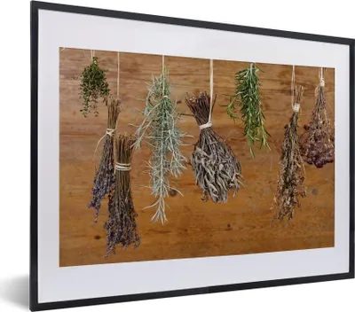 Produktbild von MuchoWow® MuchoWow® Gerahmtes Poster Getrocknete Kräuter 40x30 cm - Poster mit zchwarzem Bilderrahmen - Bilderrahmen - Poster im Rahmen