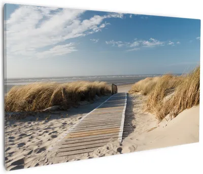 Produktbild von Wallario Premium Leinwandbild Auf dem Holzweg zum Strand in Größe 60 x 90 cm