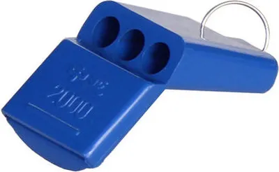 Obrázek produktu pro Merco Whistle Colored 012 plastová píšťalka se šnůrkou varianta 29696