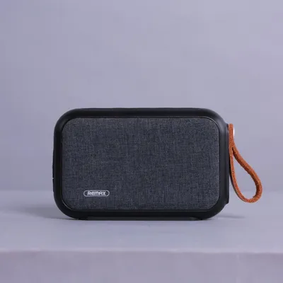 Immagine prodotto di Altoparlante Bluetooth portatile REMAX, con rivestimento in tessuto, colore nero