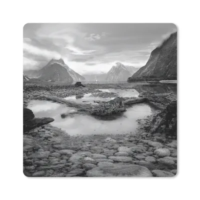 Produktbild von MuchoWow® Mauspad Mousepad Neuseeland - Berg - Schwarz - Weiß 20x20 cm - Mousepads - Maus Mat - Pad - Mausunterlage - Desk Mat - Bureauartikeln