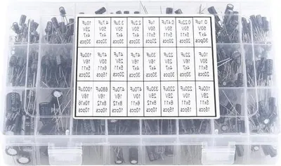 Obrázek produktu pro Sada 540 elektrolytických kondenzátorů - hliníkový sortiment 10V-50V - 01uF-1000uF .