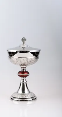 Produktbild von Ciborium vernickelt Silber (Höhe 27 cm)