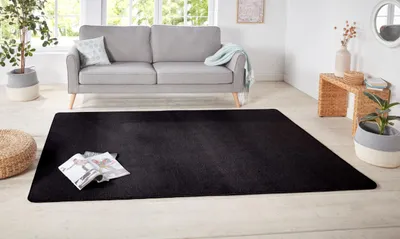 Niedrigfloriger Teppich 160x240 cm, schwarz, einfarbig, Polypropylen