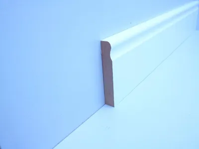 Produktbild von B.S. Bauprogramm Altbausockel 250 cm 70 x 12 mm Blütenweiß