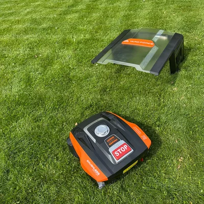 Produktbild von Yardforce Rasenmähroboter Compact 300RBS & AR SH02-EU plus Mähroboter-Garage orange-schwarz One Size