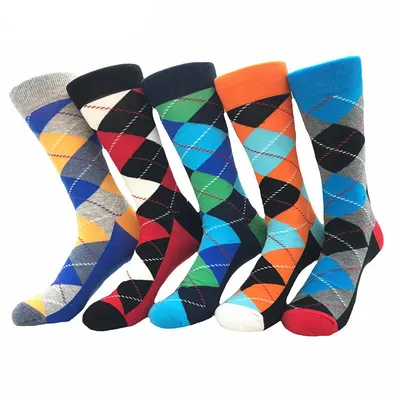 Produktbild von 5 Paar Bunte Fun Socken für Damen & Herren – Witzige Baumwoll-Sneakersocken Mehrfarbig & Originell als Geschenkidee